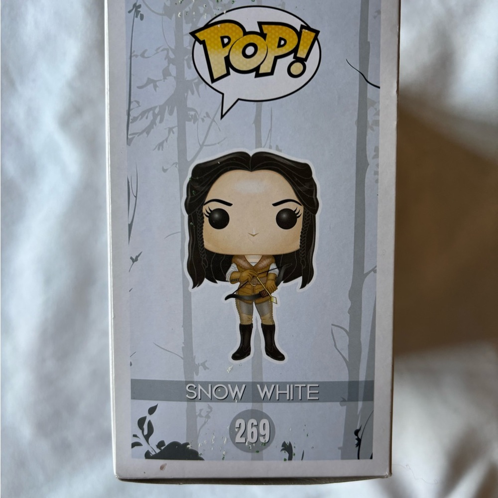 Funko POP Vinyl Figure Once Upon a Time - Snow White #269 - Picture 4 of 5
